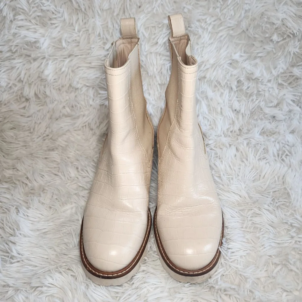 Seychelles Far Fetched Alligator Print Cream Heeled Ankle Boots